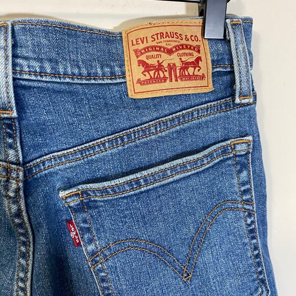 Levi's Wedgie Straight Leg Denim Jeans Medium Wash Raw Hem High Rise Sz 29 - Picture 7 of 13